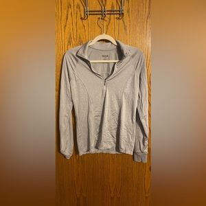 Size small Reebok half zip